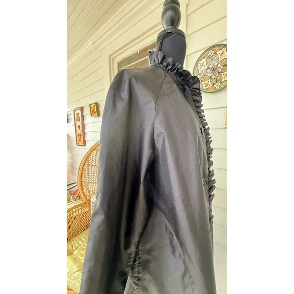 Vintage 70's The Totes Nylon Rain Coat Black Ruffled Collar Sleeves Gothic Size - Picture 9 of 16